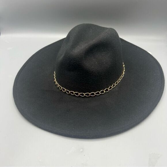 Scoop Black Wide Brim Fedora with Gold-tone Chain - Picture 1 of 5